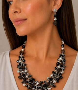 COLLAR CROCHET LLUVIA DE ORO